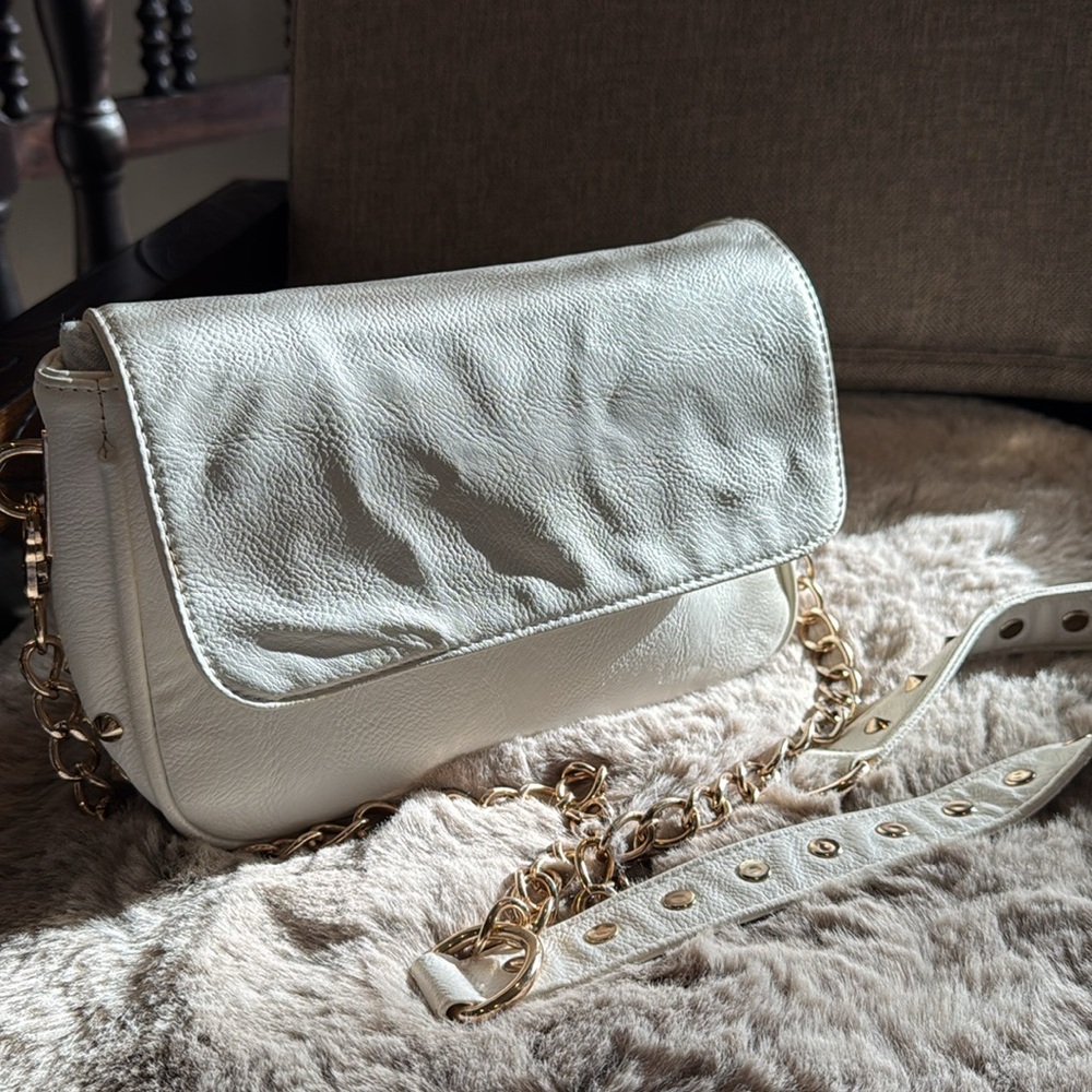 Pre-loved swing bag for sale